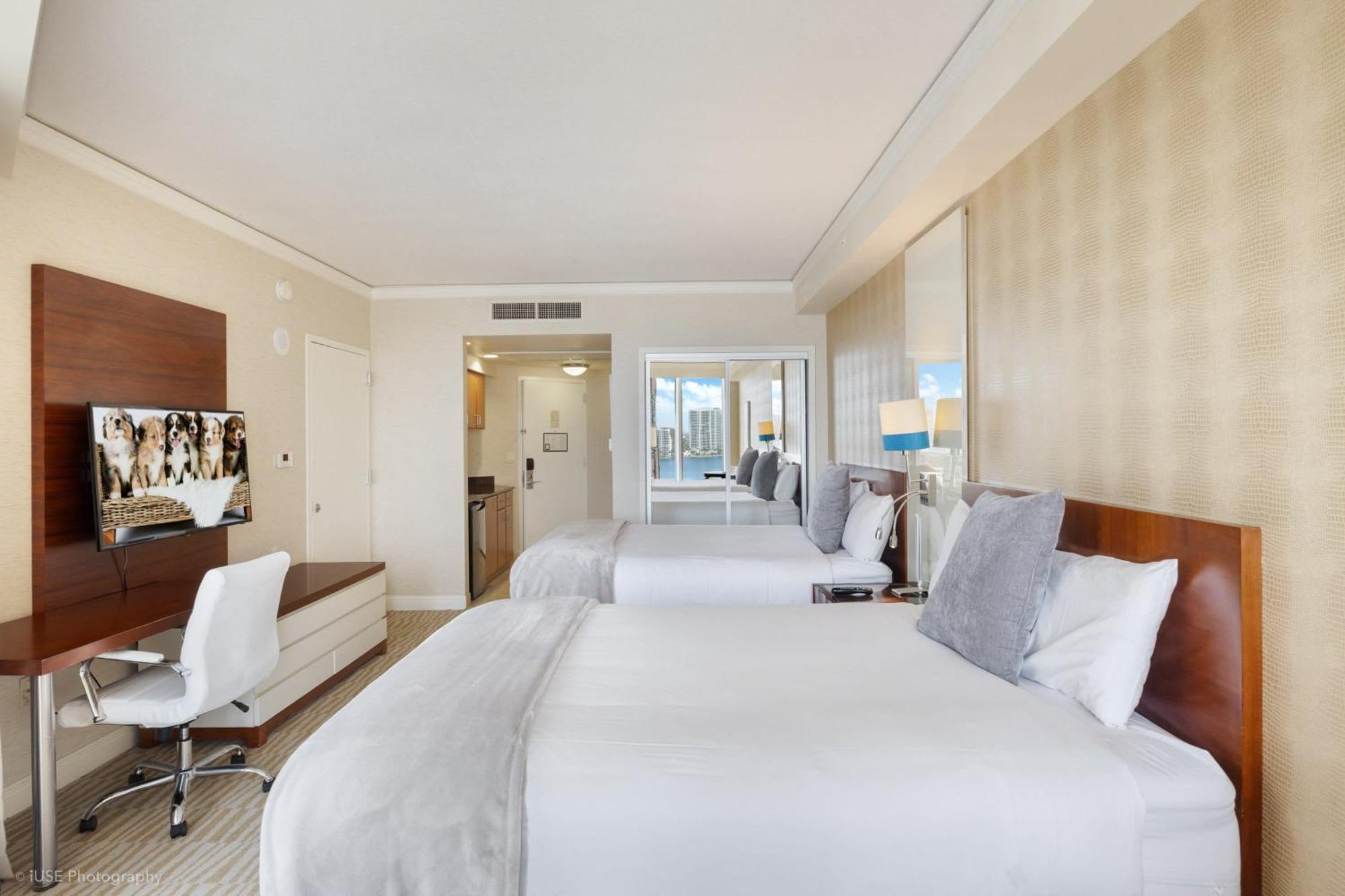 15Th Floor Luxury Suite At Trump Int Resort Санни Айлес Экстерьер фото
